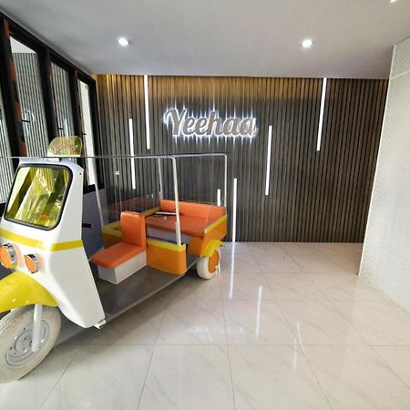 Yeehaa Bangsue Aparthotel Bangkok Exterior foto