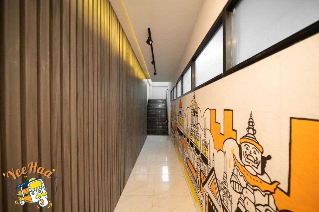 Yeehaa Bangsue Aparthotel Bangkok Exterior foto